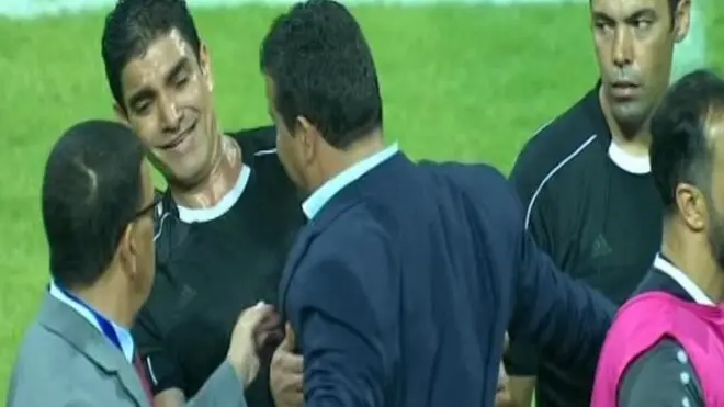 الاعتداء على حكم مباراة #الفيصلي_الترجي يشعل تويتر