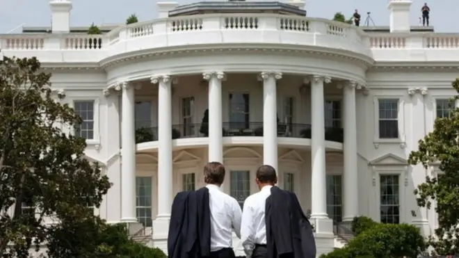 صدر اوبامہ کی انتظامیہ نے وائٹ ہاؤس کے مہمانوں کا ریکارڈ ستمبر 2009 میں قانونی چیلنجز کے بعد ظاہر کرنا شروع کیا تھا