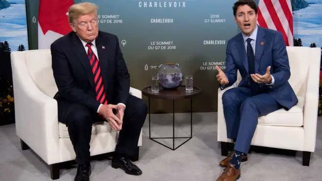 بلغت التوترات التجارية بين الولايات المتحدة وكندا حد وصف ترامب لجاستن ترودو بأنه "ضعيف ومخادع"