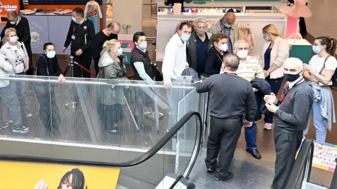 Red u beogradskom tržno centru Ušće