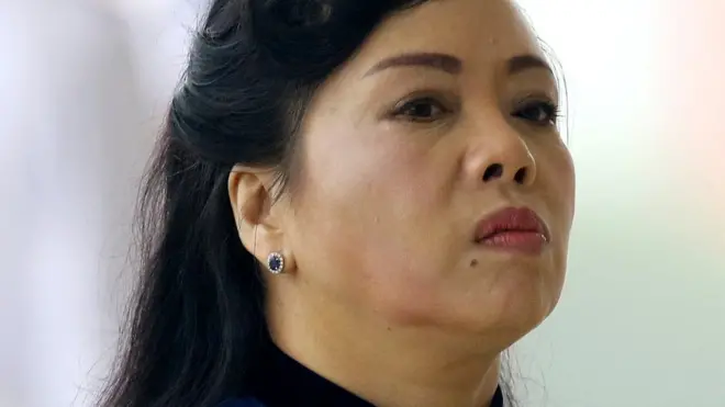 Bộ trưởng Tiến nói có thông tin bịa đặt và vu khống bà.