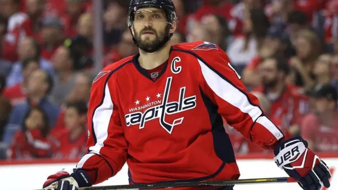 Нападающий американского клуба "Вашингтон Кэпиталз" Овечкин, по оценке Forbes, заработал 14 млн долларов