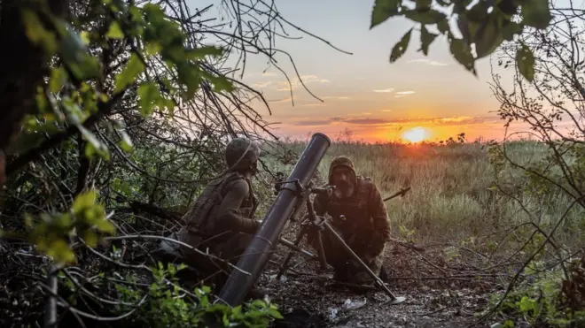 Українські військові біля Бахмута
