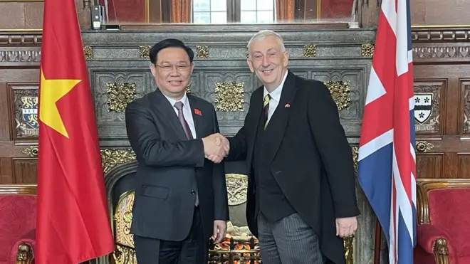Chủ tịch Quốc hội Vương Đình Huệ đã có cuộc hội đàm với Chủ tịch Hạ viện Anh Sir Lindsay Hoyle ở Điện Westminster sáng 29/06/2022.