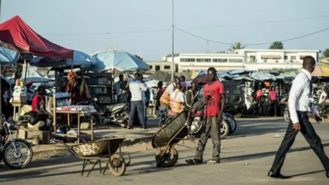 Un commerçant tué au cours d'un braquage au marché de Bouaké.