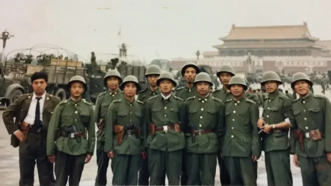 李曉明曾在1989年作為解放軍軍官，參與北京學生運動的戒嚴任務，他向BBC回憶當時的經歷。