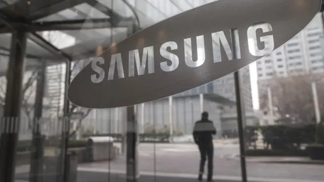 Samsung dituding memberi sumbangan dalam jumlah besar kepada sejumlah yayasan nirlaba yang dijalankan Choi Soon-sil, orang kepercayaan Presiden Park Geun-hye.