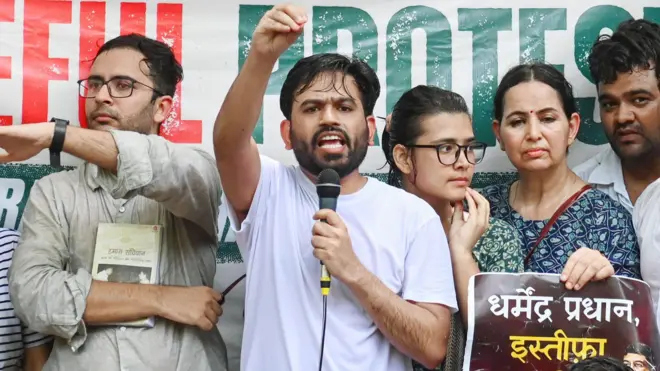अभिजीत दीपके