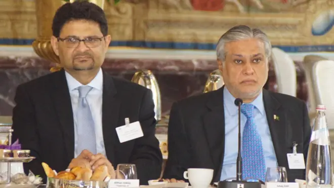 اسحاق ڈار، مفتاح اسماعیل