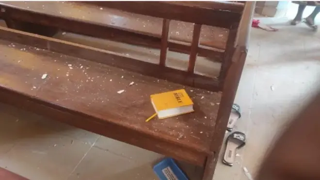 Inu ile ijọsin St Francis Xavier, lẹyin ti awọn agbebọn naa kọluu lọdun 2022