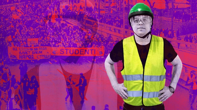 Protesti, studentski protesti u srbiji, muškarac sa šlemom na glavi i žutim prslukom