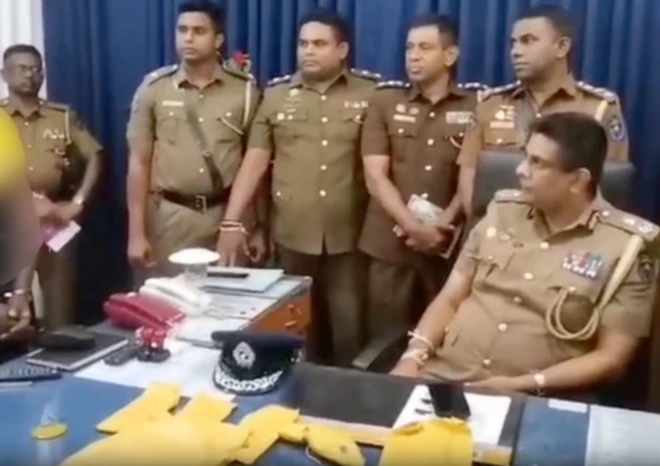 ප්‍රකට ව්‍යාපාරිකයෙකු වූ සුරේන්ද්‍ර වසන්ත පෙරේරා සහ තවත් පුද්ගලයෙකු ඝාතනයට ලක් කරමින් සිදුවූ වෙඩි තැබීමේ සිද්ධිය සම්බන්ධයෙන් අත්අඩංගුවට ගත් ටැටූ ව්‍යාපාරික ස්ථානයේ හිමිකරුගෙන් පොලිසිය ප්‍රශ්න කරන අයුරු දැක්වෙන වීඩියෝ පටයක් ( ජුලි මස 10) මෙරටේ ප්‍රධාන මාධ්‍ය සහ සමාජ මාධ්‍ය ඔස්සේ ප්‍රචාරය විය.