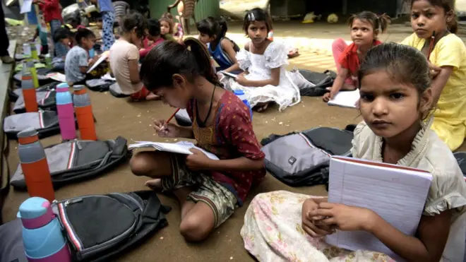 విద్యార్థులు 