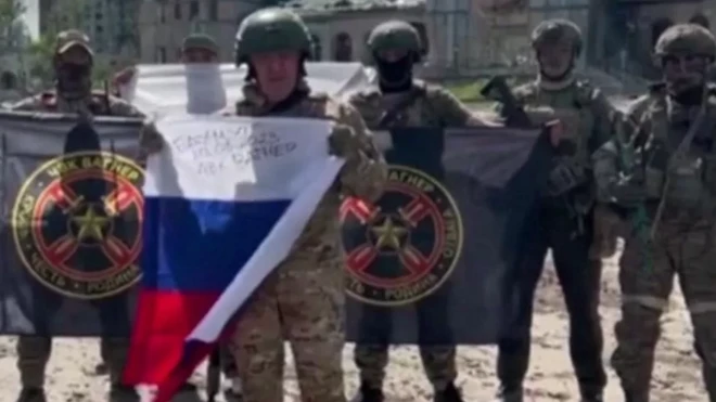 এক ভিডিও বার্তায় বাখমুট দখলের দাবি করেন ওয়াগনার নেতা