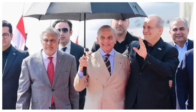 پاکستاني چارواکو د ایراني ولسمشر هرکلی وکړ.