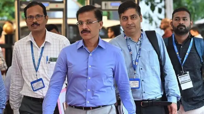 తుకారాం ముండే, మహారాష్ట్ర, ఐఏఎస్ అధికారి, ఫుడ్ అండ్ డ్రగ్ అడ్మినిష్ట్రేషన్