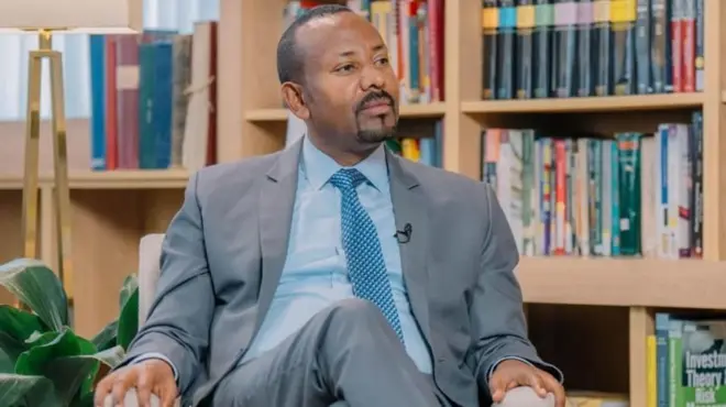 MM Abi Ahmad turtii miidiyaa biyyaalessaa waliin taasisaniin dhimmoota hedduurratti dubbatan