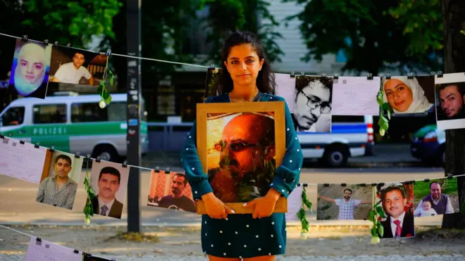 وفا علي مصطفى ابنة أحد المختفين في سوريا