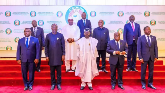 Leaders of Ecowas pose for foto afta dem bin attend meeting of Economic Community of West in December 2023