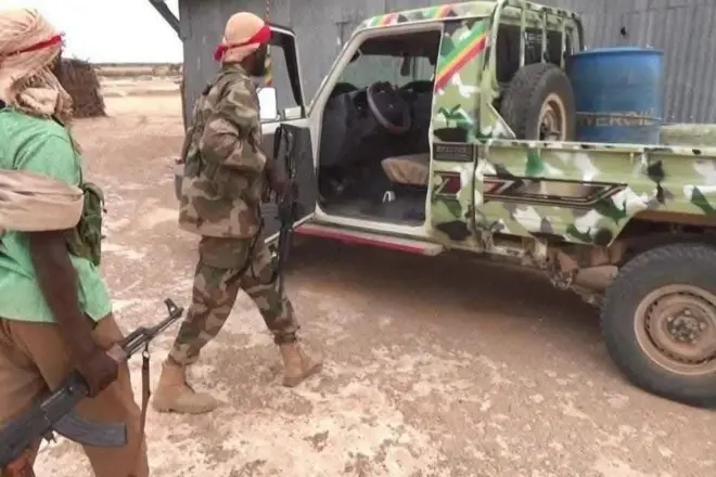 Dagaalku waxaa uu bilowday saaka subaxii hore, waxaana wararku ay sheegayaan inuu u dhaxeeyo ciidamada ammaanka ee dowlad deegaanka iyo shacab hubeysan. 