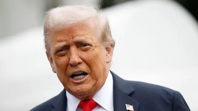 Tiraamp gaazexeessichi ''baayyee Awustiraaliyaa hubaa jira,'' jedhe