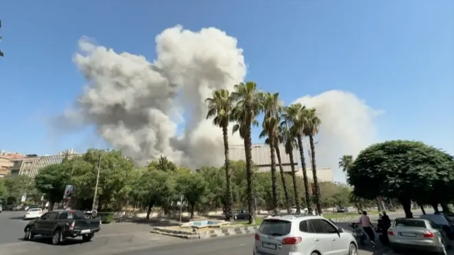 بنیامین نتانیاهو، نخست وزیر اسرائیل، می‌گوید که ارتش کشورش در تلاش است تا جامعه اقلیت دروزی استان سویدا در جنوب سوریه را نجات دهد