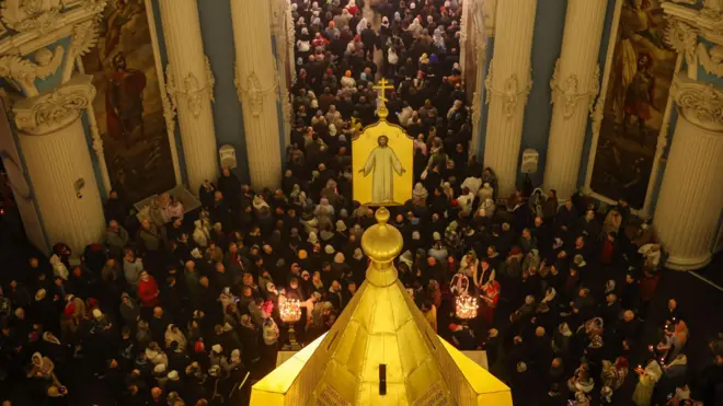 Верници присуствују служби у Русији