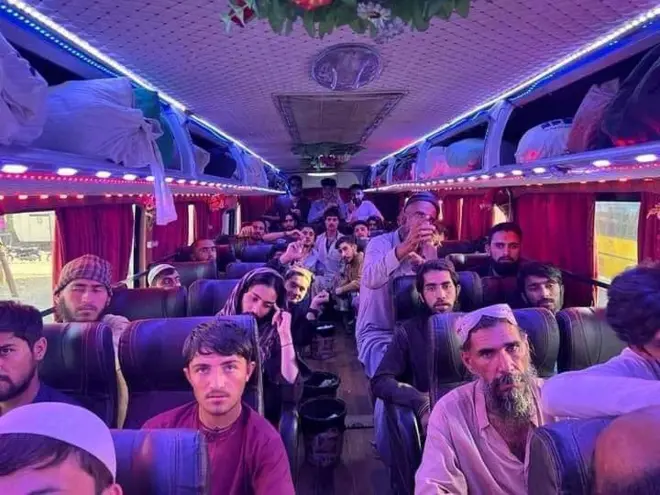 د پاکستان له زندانونو راخوشي شوي افغان بندیان