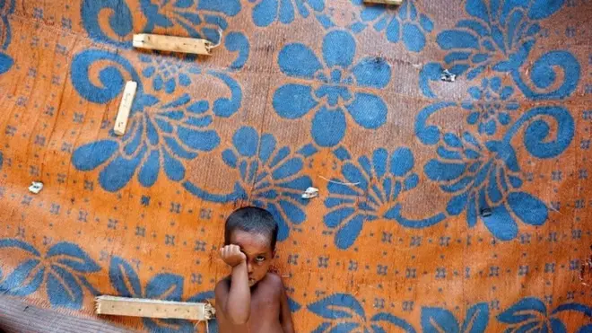 Dadka Rohingya ayaa lagu tilmaamay dad aan saaxibo ku lahayn caalamka