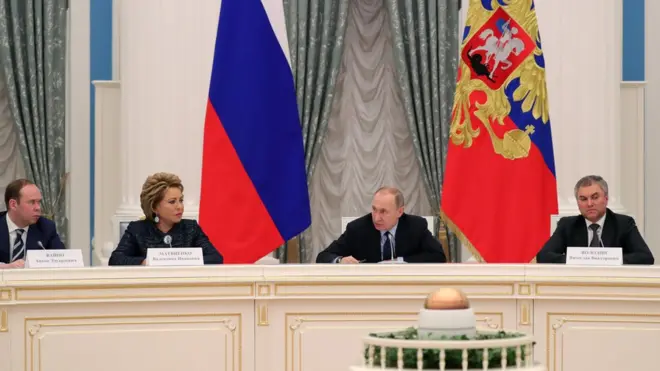 Люди "мрут как мухи" из-за отсутствия высоких акцизов на алкогольные суррогаты