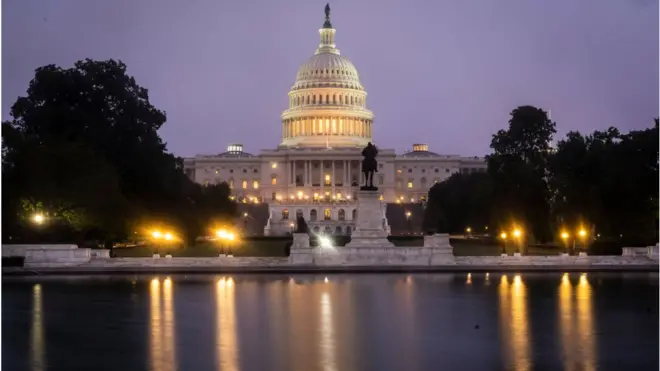 US lawmakers are running out the clock in a standoff over how much money the US government can borrow