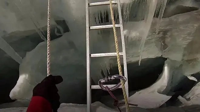 کھمبو گلیشیئر