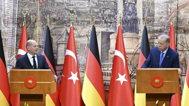 Olaf Scholz ve Recep Tayyip Erdoğan