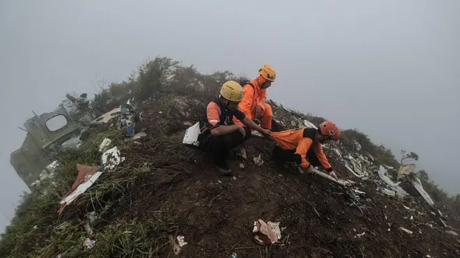 Gunung Bulusaraung, Sulawesi Selatan, Pesawat ATR 42-500