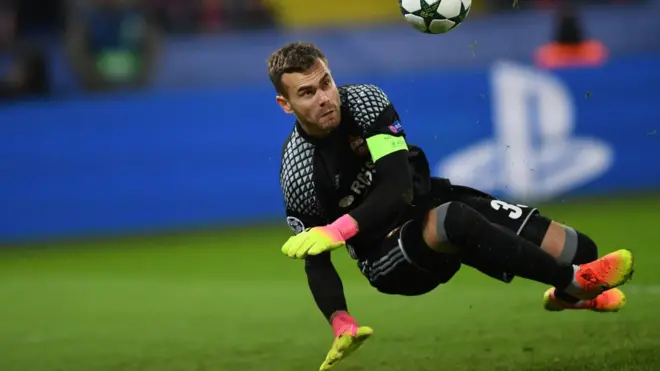 Вратарь ЦСКА Игорь Акинфеев пропустил гол от монегасков за три минуты до конца матча