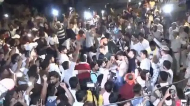 आरक्षण हटाओ
