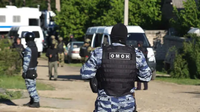 Фото - архівне. З обшуків у кримськи татар у 2019 році