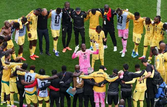 Prière collective de l'équipe du Ghana