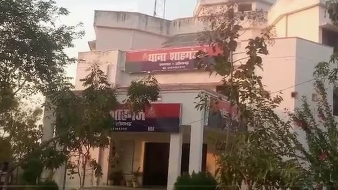 यूपी के सोनभद्र में बिजली कनेक्शन जोड़ने पर दलित युवक से मारपीट