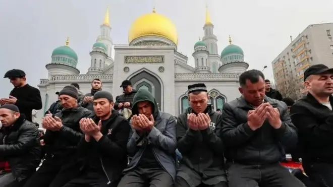 Россиядаги мусулмонларнинг салмоқли қисмини Ўзбекистон ва қолган Марказий Осиё фуқаролари ташкил этишади.