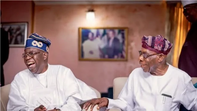 Aworan Aarẹ orilẹede Naijiria Bola Tinubu ati aarẹ nigba kan ri, Olusegun Obasanjo