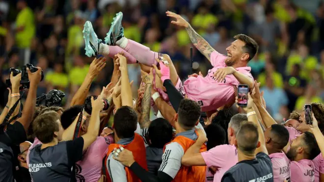 Liyonel Mesiin kilaba isaa haaraa Inter Miyaamii waliin yeroo waancaa mo'ate