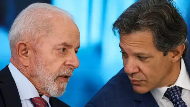 Luiz Inácio Lula da Silva e Fernando Haddad em evento no Planalto em setembro de 2024