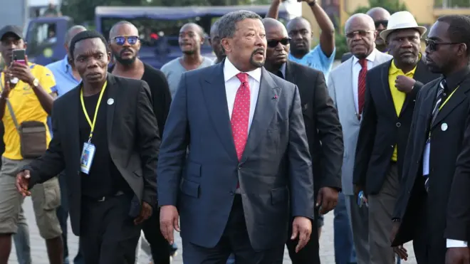 Jean Ping parle à ses militants le 25 juillet dernier à Libreville