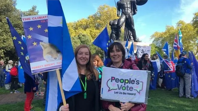 Người biểu tình tại London đến từ nhiều nơi như Dundee và Edinburgh