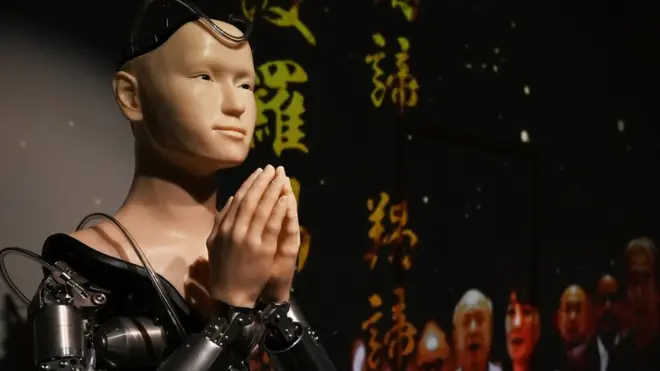 "ดูปลอม" ?