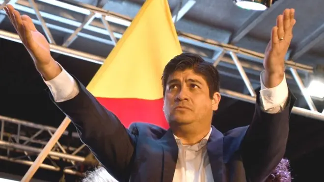 A sus 38 años, Carlos Alvarado, el candidato del oficialista Partido Acción Ciudadana (PAC) ha sido ministro de Desarrollo Humano e Inclusión Social y de Trabajo.