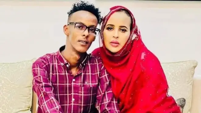 Mubaarak October iyo Farxiya Fiska