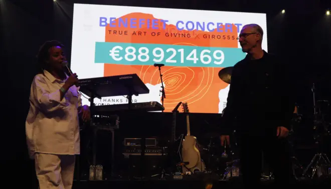 Yardım yayınından bir kare