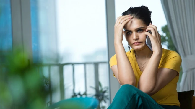 خبراء يقولون إن عدد الأشخاص الذين يطلبون المساعدة المهنية بسبب الأضرار الناجمة عن الآباء السيئين يتزايد.